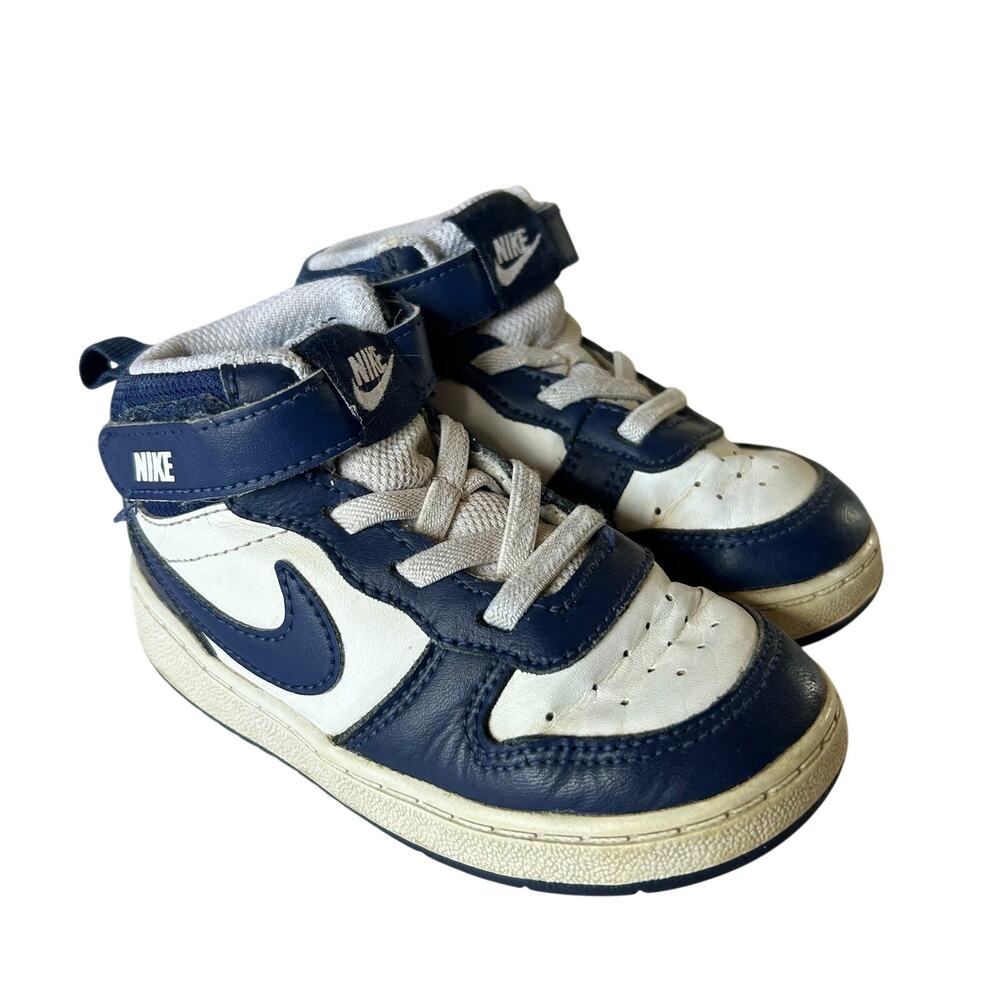 Nike Boys Size 7.5C Blue & White Court Borough Mid 2 Sneakers Athletic